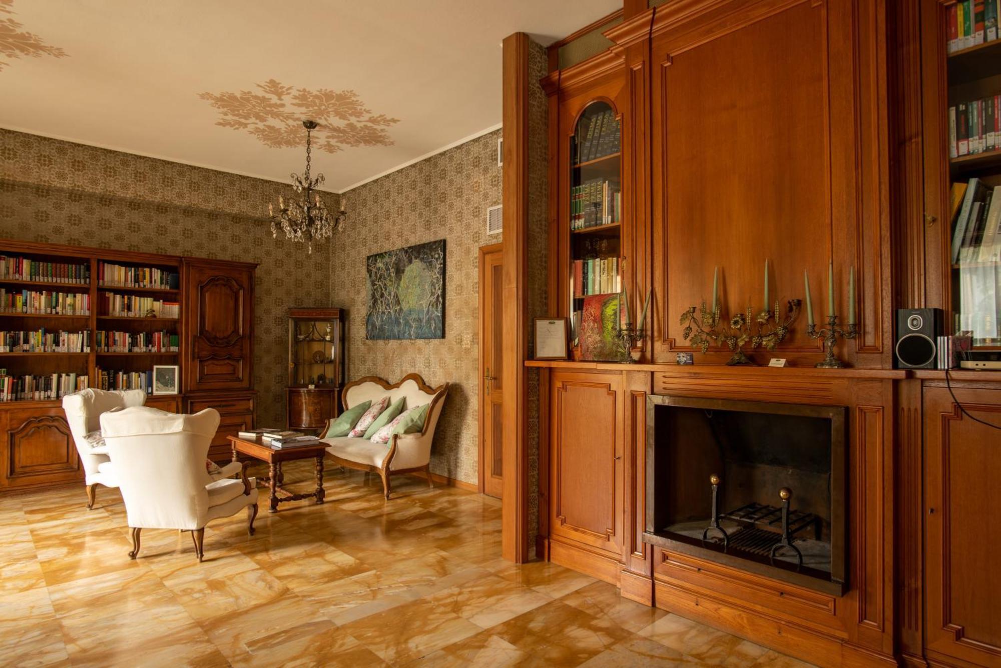 Locanda dei Buoni e Cattivi Cagliari Esterno foto