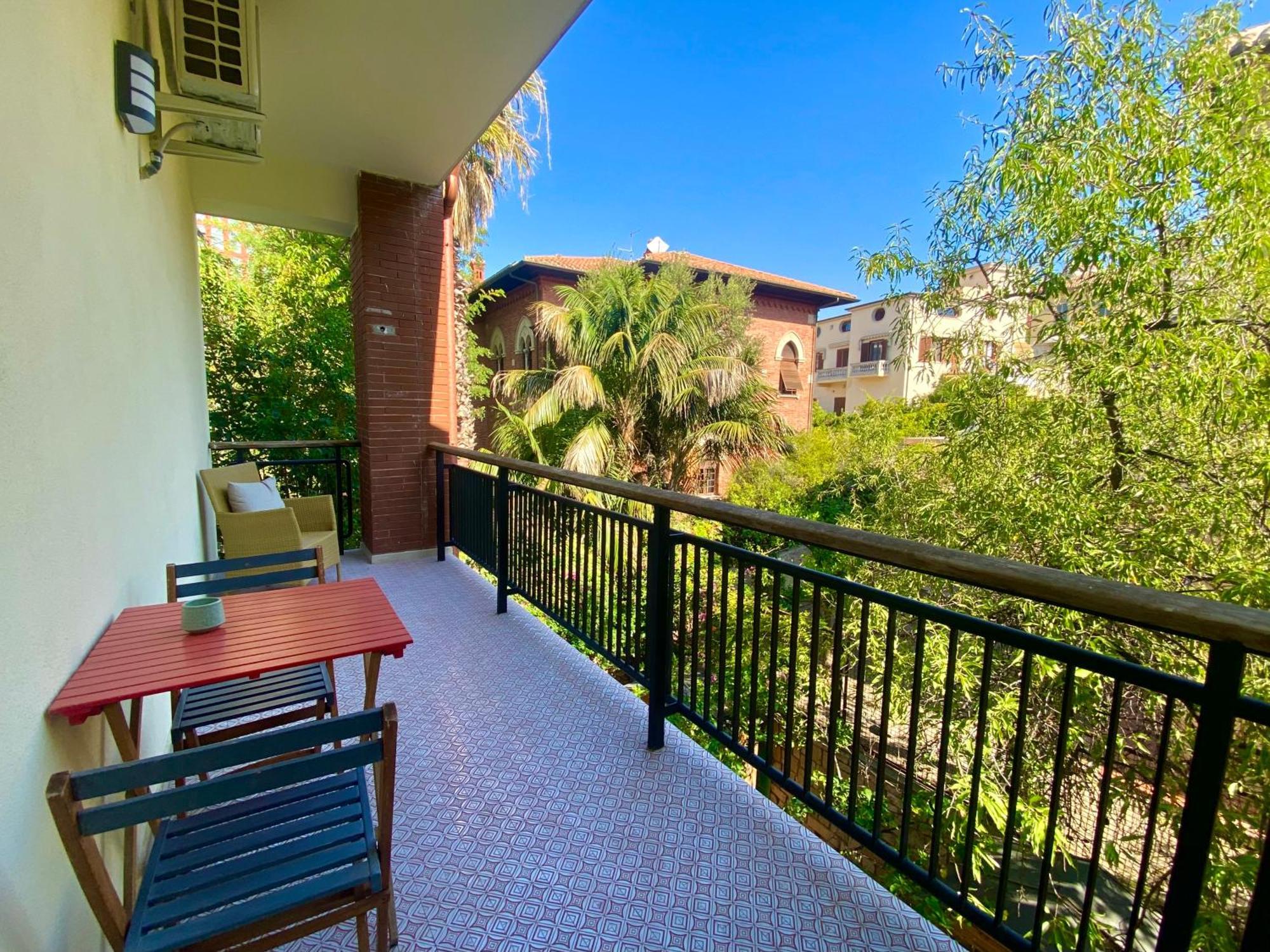 Locanda dei Buoni e Cattivi Cagliari Esterno foto